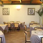 Geranio Rosso 3* Stintino