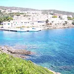 Ξενοδοχείο Geranio Rosso 3*