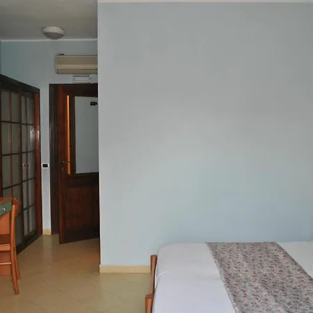 Geranio Rosso Hotel Stintino