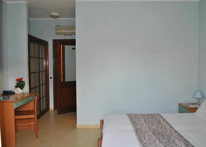 Geranio Rosso 酒店 斯廷蒂诺