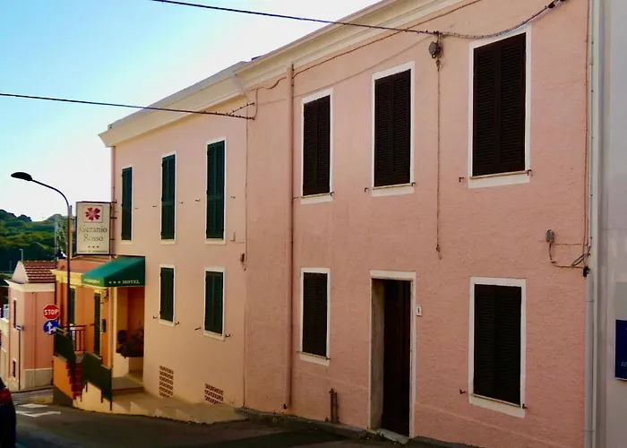 Geranio Rosso 酒店 斯廷蒂诺